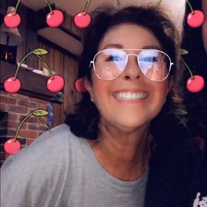 Meet your Posher, Marisa